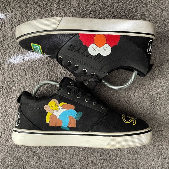 Custom Hand Painted Heelys - Picture 6 of 10